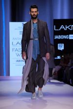 Model walks the ramp for Antar Agni Show at Lakme Fashion Week 2015 Day 2 on 19th March 2015 (82)_550c015e42ca0.JPG