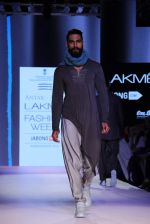 Model walks the ramp for Antar Agni Show at Lakme Fashion Week 2015 Day 2 on 19th March 2015 (92)_550c01670e244.JPG