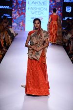 Model walks the ramp for Gaurang Show at Lakme Fashion Week 2015 Day 2 on 19th March 2015 (129)_550c053598d94.JPG