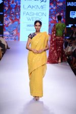 Model walks the ramp for Gaurang Show at Lakme Fashion Week 2015 Day 2 on 19th March 2015 (142)_550c054205a43.JPG