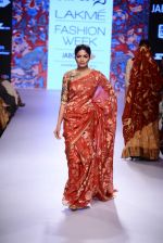 Model walks the ramp for Gaurang Show at Lakme Fashion Week 2015 Day 2 on 19th March 2015 (164)_550c055629ce6.JPG