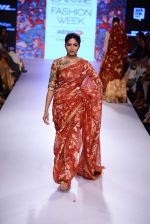 Model walks the ramp for Gaurang Show at Lakme Fashion Week 2015 Day 2 on 19th March 2015 (165)_550c055712a49.JPG