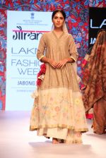 Model walks the ramp for Gaurang Show at Lakme Fashion Week 2015 Day 2 on 19th March 2015 (3)_550c04ced20ce.JPG