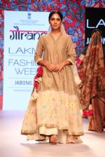 Model walks the ramp for Gaurang Show at Lakme Fashion Week 2015 Day 2 on 19th March 2015 (4)_550c04cfb78a2.JPG