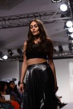 Model walks the ramp for Jabong Presents Miss Bennett London Show at Lakme Fashion Week 2015 Day 2 on 19th March 2015 (166)_550c067b00e0c.JPG