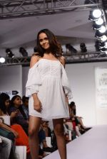 Model walks the ramp for Jabong Presents Miss Bennett London Show at Lakme Fashion Week 2015 Day 2 on 19th March 2015 (44)_550c056e27470.JPG
