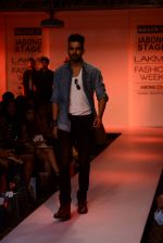 Model walks the ramp for Killer and Easies Show at Lakme Fashion Week 2015 Day 2 on 19th March 2015 (118)_550c06d1b5061.JPG