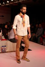 Model walks the ramp for Killer and Easies Show at Lakme Fashion Week 2015 Day 2 on 19th March 2015 (17)_550c05f9ed3b4.JPG
