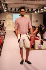 Model walks the ramp for Killer and Easies Show at Lakme Fashion Week 2015 Day 2 on 19th March 2015 (193)_550c075c3ccfb.JPG