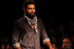 Model walks the ramp for Killer and Easies Show at Lakme Fashion Week 2015 Day 2 on 19th March 2015 (209)_550c079293c5d.JPG