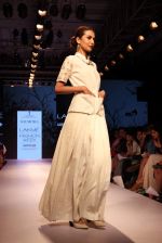 Model walks the ramp for Marg By Soumitra Show at Lakme Fashion Week 2015 Day 2 on 19th March 2015 (13)_550c068f9bf9a.JPG