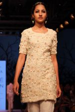 Model walks the ramp for Marg By Soumitra Show at Lakme Fashion Week 2015 Day 2 on 19th March 2015 (33)_550c06dd48fcb.JPG