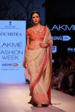 Model walks the ramp for Marg By Soumitra Show at Lakme Fashion Week 2015 Day 2 on 19th March 2015 (60)_550c073d8a0fb.JPG