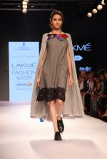 Model walks the ramp for Mayank and Shraddha Nigam Show at Lakme Fashion Week 2015 Day 2 on 19th March 2015 (121)_550c082aec321.JPG