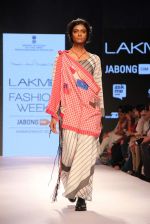 Model walks the ramp for Mayank and Shraddha Nigam Show at Lakme Fashion Week 2015 Day 2 on 19th March 2015 (146)_550c08637f7c0.JPG