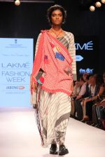 Model walks the ramp for Mayank and Shraddha Nigam Show at Lakme Fashion Week 2015 Day 2 on 19th March 2015 (149)_550c0868d868e.JPG