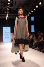 Model walks the ramp for Mayank and Shraddha Nigam Show at Lakme Fashion Week 2015 Day 2 on 19th March 2015 (20)_550c06d02e34b.JPG