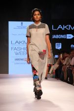 Model walks the ramp for Mayank and Shraddha Nigam Show at Lakme Fashion Week 2015 Day 2 on 19th March 2015 (4)_550c068e85f94.JPG