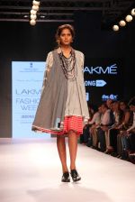 Model walks the ramp for Mayank and Shraddha Nigam Show at Lakme Fashion Week 2015 Day 2 on 19th March 2015 (7)_550c068d9359e.JPG