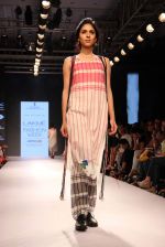 Model walks the ramp for Mayank and Shraddha Nigam Show at Lakme Fashion Week 2015 Day 2 on 19th March 2015 (70)_550c07785591b.JPG