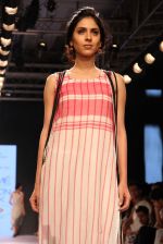 Model walks the ramp for Mayank and Shraddha Nigam Show at Lakme Fashion Week 2015 Day 2 on 19th March 2015 (74)_550c0784ca86f.JPG