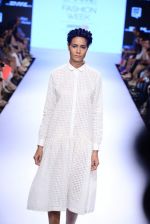 Model walks the ramp for Mulmul Show at Lakme Fashion Week 2015 Day 2 on 19th March 2015 (10)_550c0a33ea118.JPG