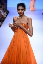 Model walks the ramp for Mulmul Show at Lakme Fashion Week 2015 Day 2 on 19th March 2015 (106)_550c0a9ce1d82.JPG