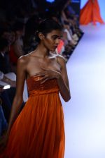 Model walks the ramp for Mulmul Show at Lakme Fashion Week 2015 Day 2 on 19th March 2015 (114)_550c0aacebc20.JPG