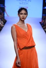 Model walks the ramp for Mulmul Show at Lakme Fashion Week 2015 Day 2 on 19th March 2015 (126)_550c0ac70bce2.JPG