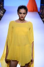 Model walks the ramp for Mulmul Show at Lakme Fashion Week 2015 Day 2 on 19th March 2015 (135)_550c0ad85e700.JPG