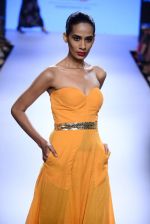 Model walks the ramp for Mulmul Show at Lakme Fashion Week 2015 Day 2 on 19th March 2015 (148)_550c0aef83c70.JPG