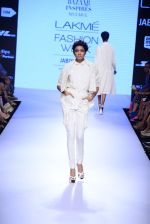 Model walks the ramp for Mulmul Show at Lakme Fashion Week 2015 Day 2 on 19th March 2015 (17)_550c0a3b78608.JPG
