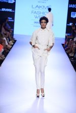 Model walks the ramp for Mulmul Show at Lakme Fashion Week 2015 Day 2 on 19th March 2015 (20)_550c0a3ee4795.JPG