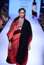 Model walks the ramp for Mulmul Show at Lakme Fashion Week 2015 Day 2 on 19th March 2015 (60)_550c0a6932080.JPG