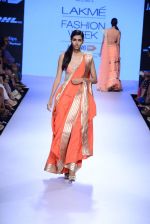 Model walks the ramp for Mulmul Show at Lakme Fashion Week 2015 Day 2 on 19th March 2015 (80)_550c0a7db5e92.JPG