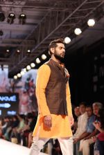 Model walks the ramp for Raghavendra Rathore Show at Lakme Fashion Week 2015 Day 2 on 19th March 2015 (44)_550c0ae457674.JPG