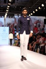Model walks the ramp for Raghavendra Rathore Show at Lakme Fashion Week 2015 Day 2 on 19th March 2015 (50)_550c0aed7389f.JPG