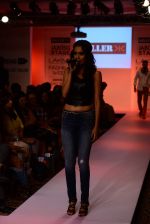 Sarah Jane Dias walks the ramp for Killer and Easies Show at Lakme Fashion Week 2015 Day 2 on 19th March 2015 (133)_550c05ec7d7cd.JPG