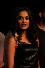 Sarah Jane Dias walks the ramp for Killer and Easies Show at Lakme Fashion Week 2015 Day 2 on 19th March 2015 (370)_550c078f4d338.JPG