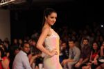 Shraddha Kapoor walks the ramp for Jabong Presents Miss Bennett London Show at Lakme Fashion Week 2015 Day 2 on 19th March 2015 (454 (469)_550c05d605b85.JPG