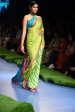 Model walk the ramp at Gauri Khan_s show for Satya Paul at LFW 2015 Day 3 on 20th March 2015 (455)_550d5c62cb9b0.JPG