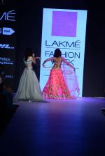 Ileana D_Cruz walk the ramp for Anushree Reddy Show at Lakme Fashion Week 2015 Day 4 on 21st March 2015 (2)_550ec48ab4a1f.JPG