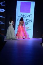 Ileana D_Cruz walk the ramp for Anushree Reddy Show at Lakme Fashion Week 2015 Day 4 on 21st March 2015 (3)_550ec48bcc7aa.JPG