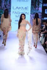 Model walk the ramp for Arpita Mehta Show at Lakme Fashion Week 2015 Day 4 on 21st March 2015 (170)_550ec79fcaf5e.JPG