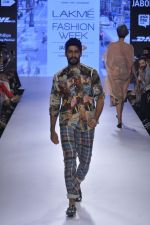 Model walk the ramp for Asmita Marwa Show at Lakme Fashion Week 2015 Day 3 on 20th March 2015 (102)_550e8c2a4957a.JPG