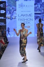 Model walk the ramp for Asmita Marwa Show at Lakme Fashion Week 2015 Day 3 on 20th March 2015 (133)_550e8d2db6d73.JPG
