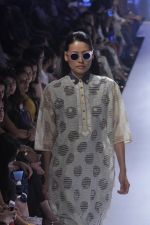 Model walk the ramp for Ikai by Ragini Ahuja Show at Lakme Fashion Week 2015 Day 3 on 20th March 2015 (29)_550e8cce5e279.JPG