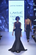 Model walk the ramp for Jatin Verma Show at Lakme Fashion Week 2015 Day 3 on 20th March 2015 (135)_550e8fbc216cc.JPG