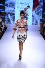 Model walk the ramp for Ken Ferns Show at Lakme Fashion Week 2015 Day 4 on 21st March 2015 (85)_550ec6a9ea483.JPG