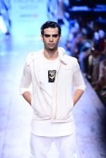Model walk the ramp for Kunal Rawal Show at Lakme Fashion Week 2015 Day 4 on 21st March 2015 (22)_550ec6781c120.JPG